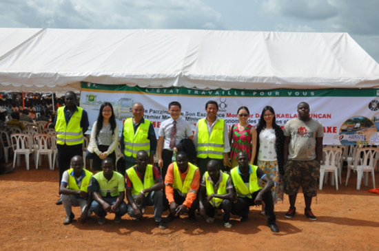 Ground-taking ceremony of 42 km asphalt road project Tiébissou-Didiévi - In the presence of the Prime Minister of C?te d'Ivoire